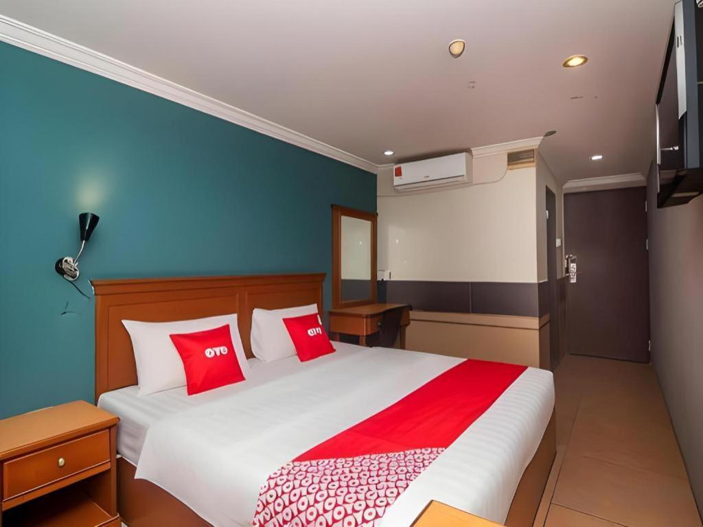 River Park Hotel Sibu Exterior photo