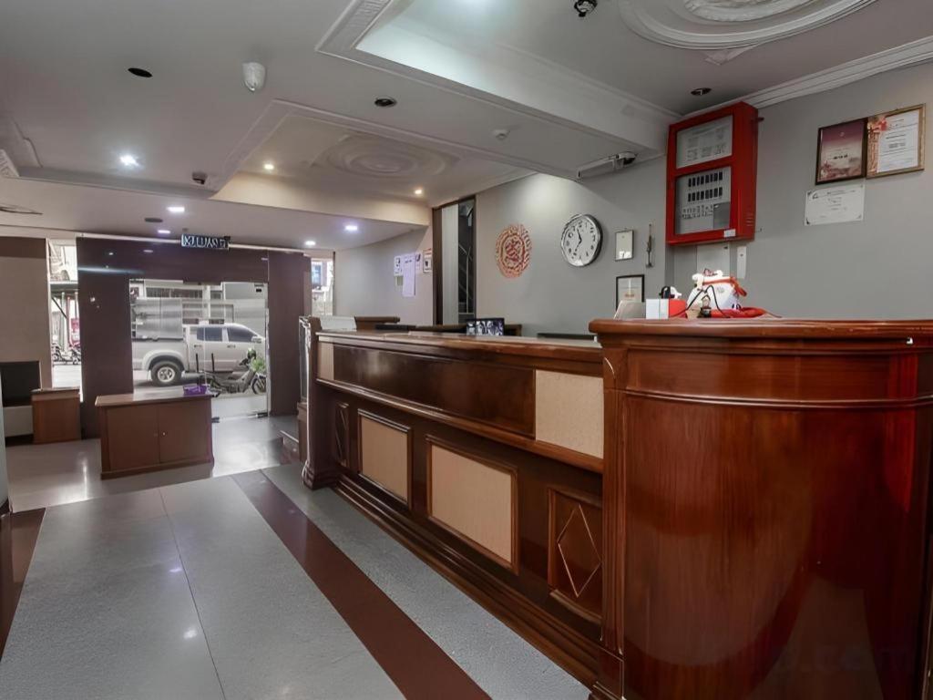 River Park Hotel Sibu Exterior photo