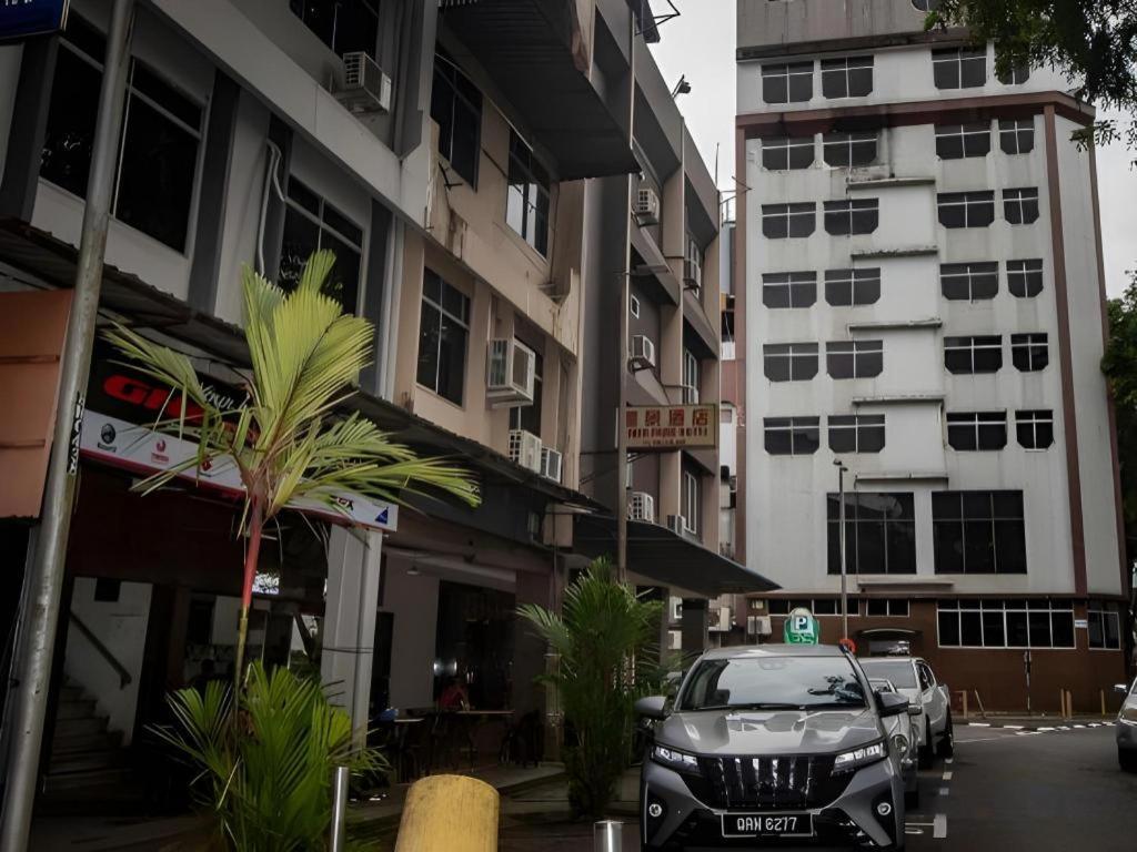 River Park Hotel Sibu Exterior photo