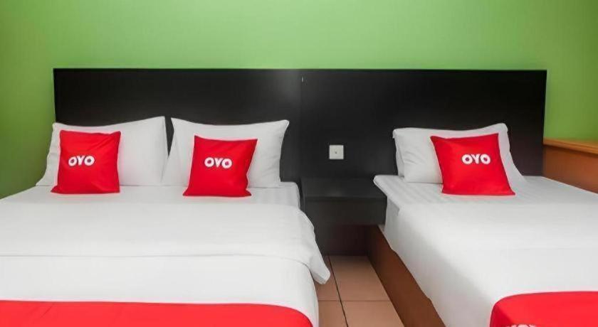 River Park Hotel Sibu Exterior photo